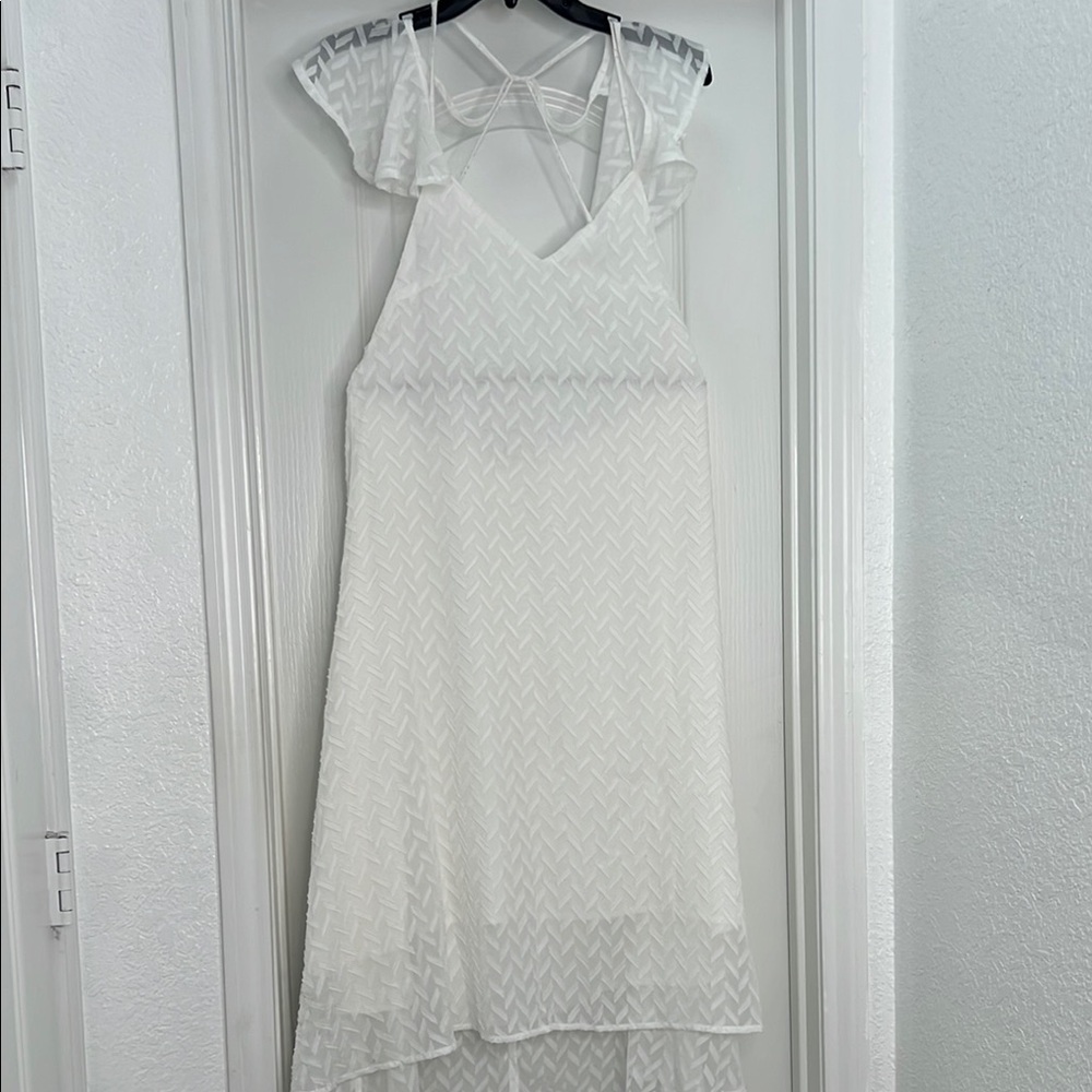 Flair the Label White Textured Dress – NWT Size S – Lee and Lace Exclusive